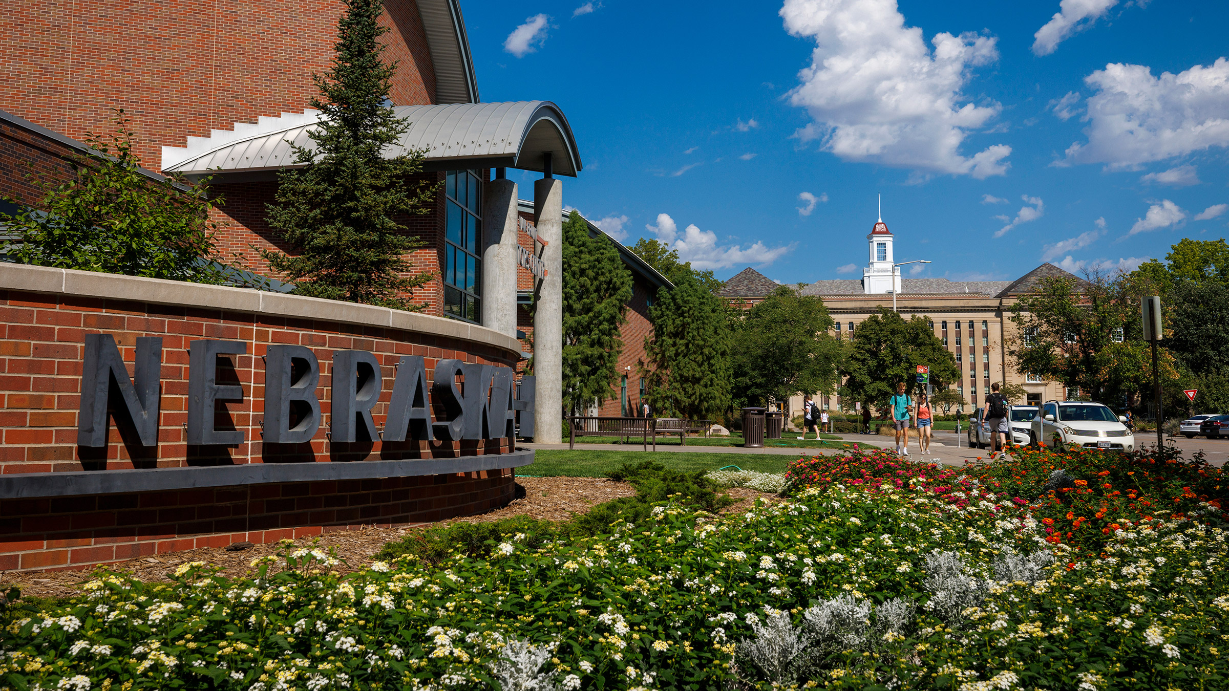 Van Brunt Visitors Center and Love Library on City Campus